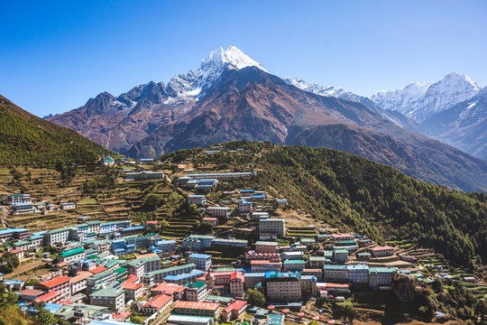 Trek from Jasmane Bhanjyang 3,549m to Junbesi 2700m
